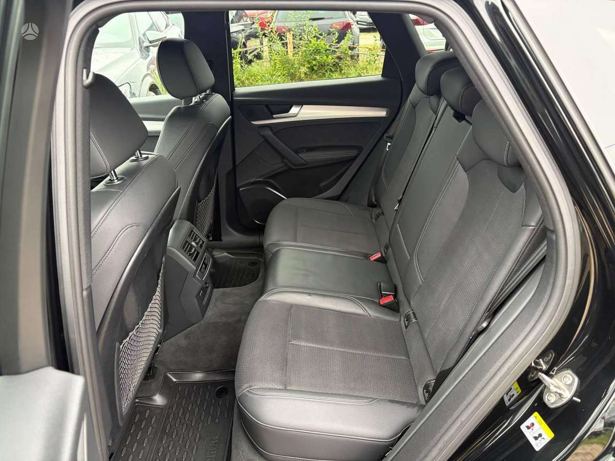 Audi Q5, 2.0 l., Внедорожник / Кроссовер