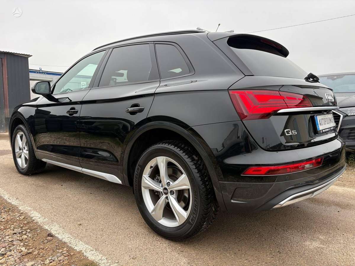 Audi Q5, 2.0 l., Внедорожник / Кроссовер