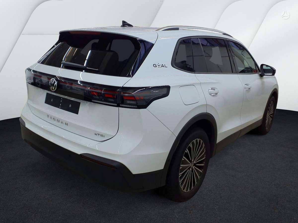 Volkswagen Tiguan - 2