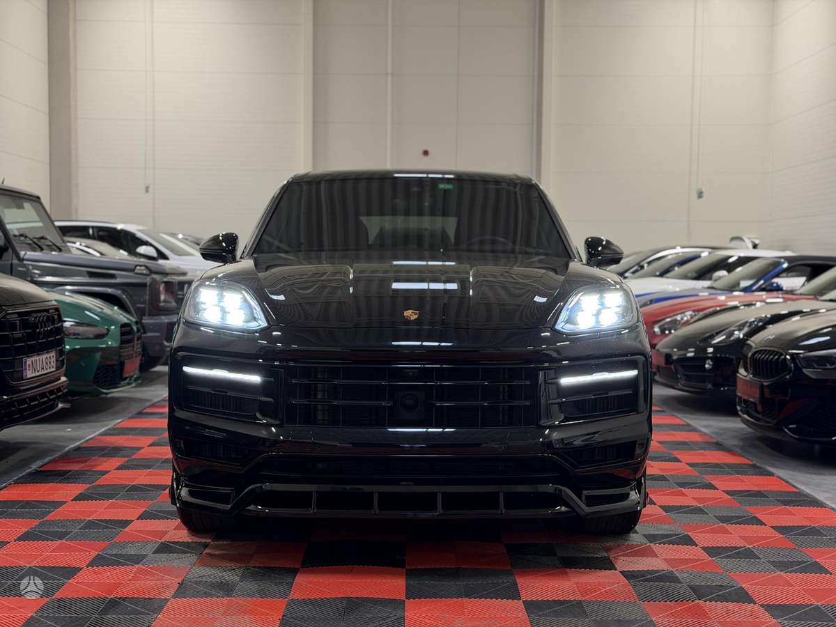 Porsche Cayenne - 2