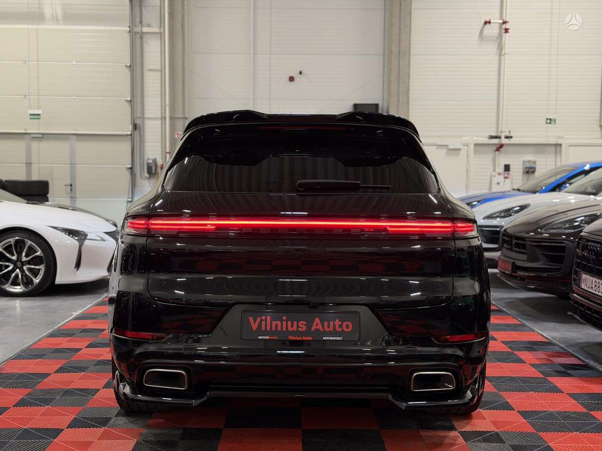 Porsche Cayenne - 5