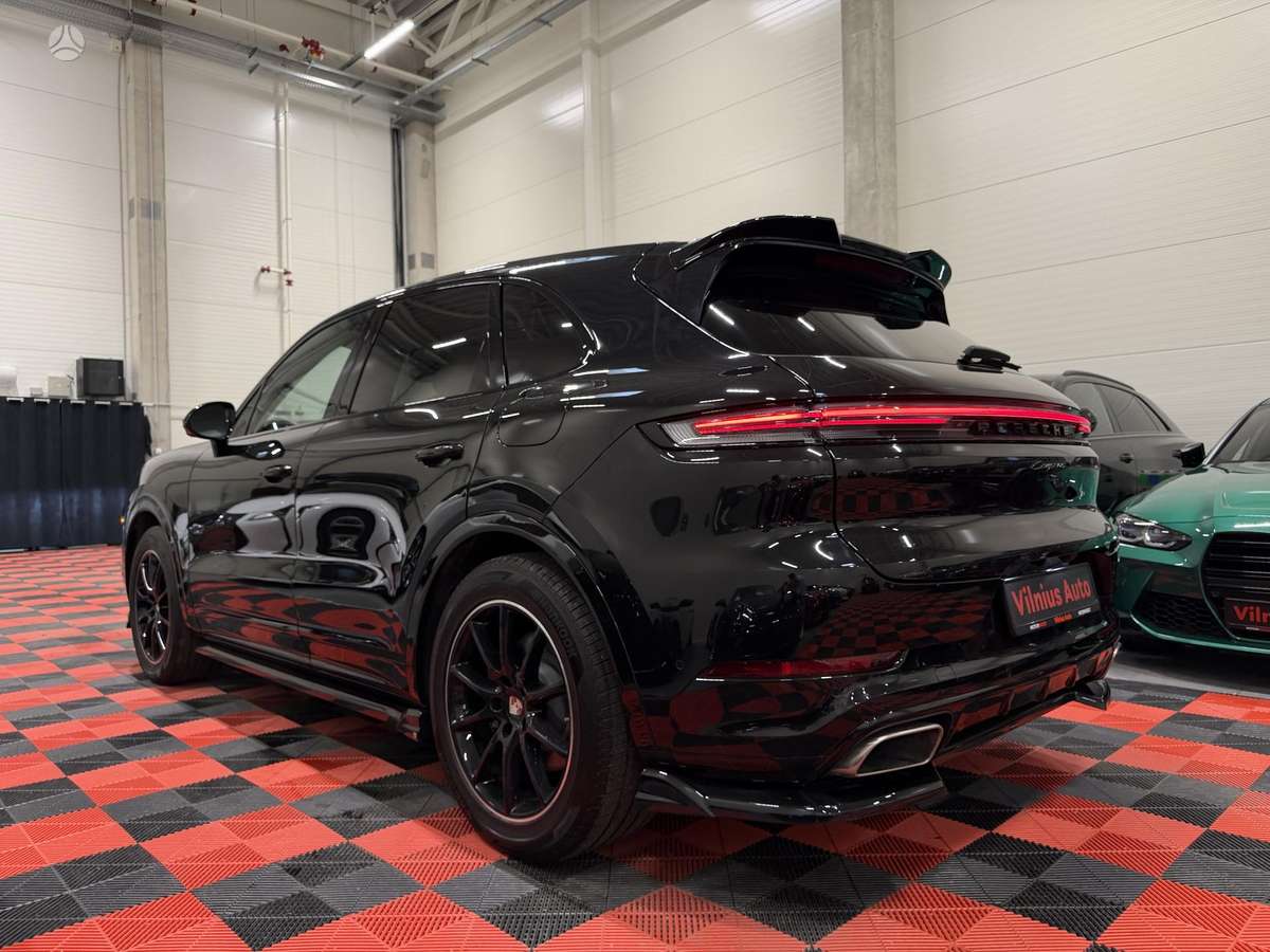 Porsche Cayenne - 6