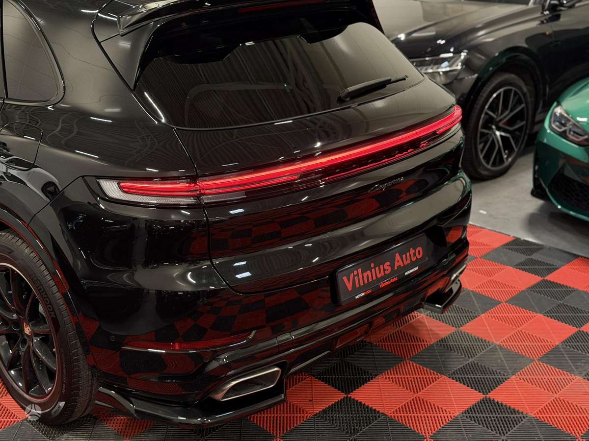 Porsche Cayenne - 10