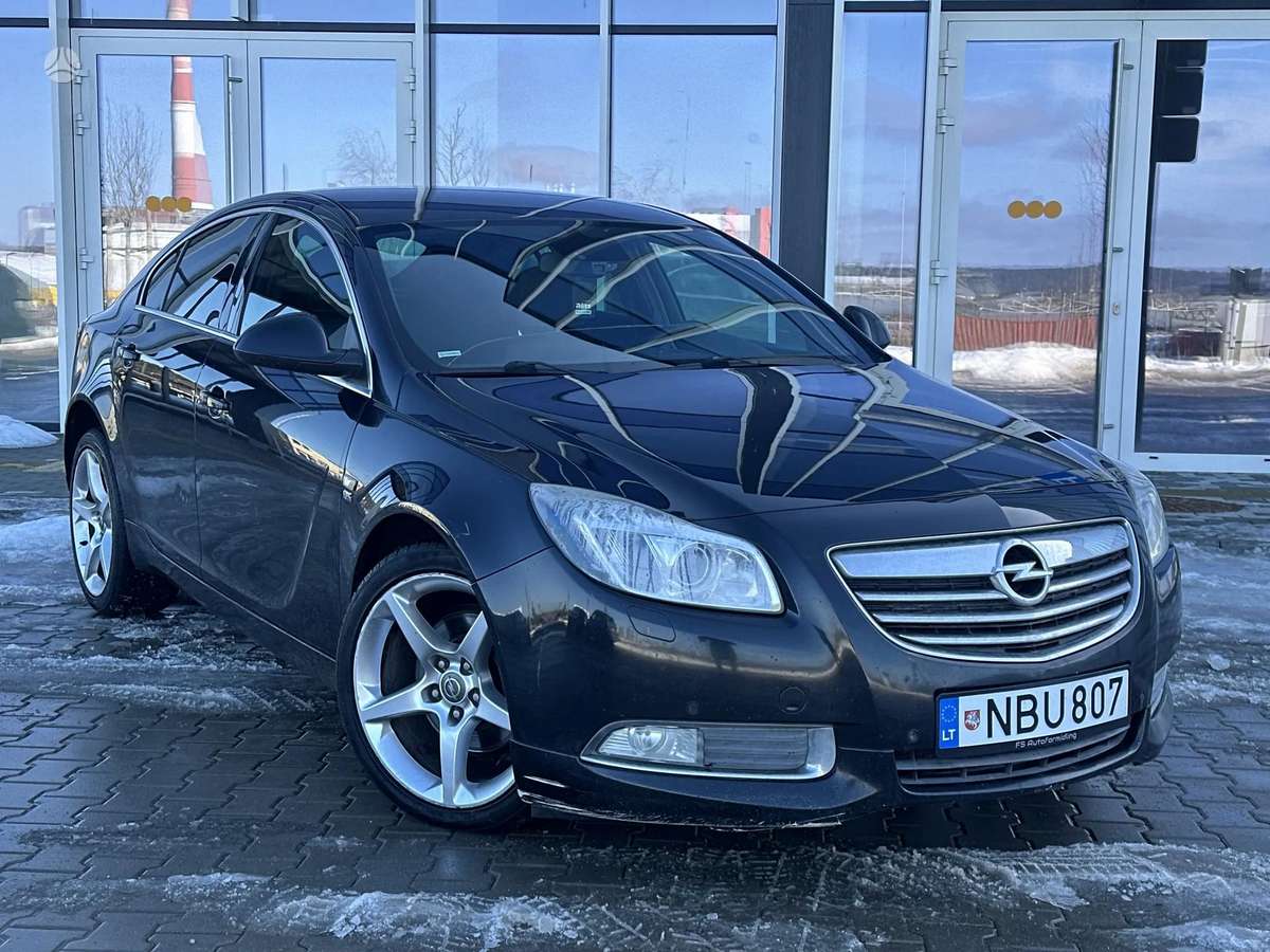 Opel Insignia, 2.0 l., Седан