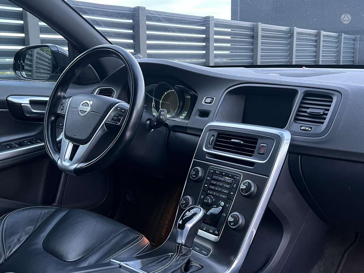 Volvo V60, 2.4 l., Универсал
