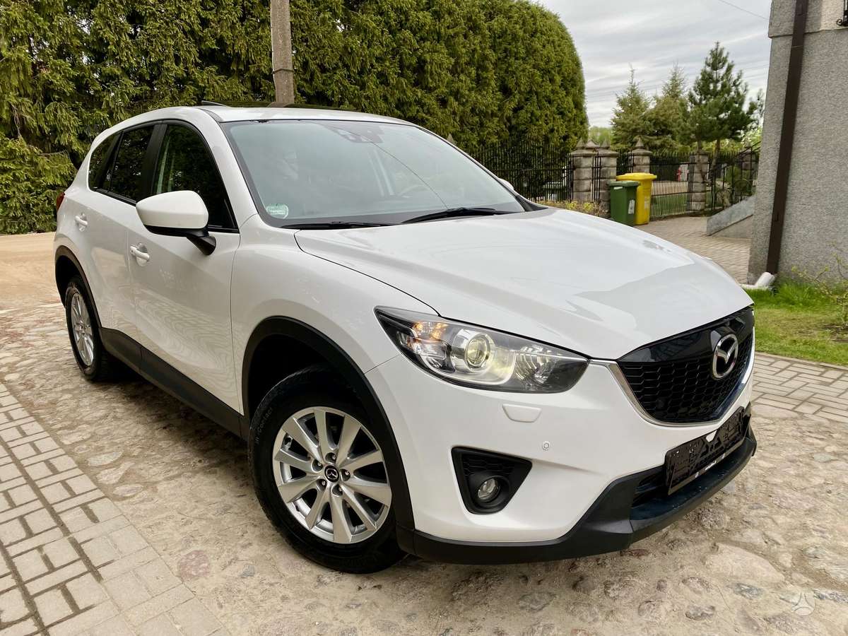Mazda CX-5, 2.2 l., off-road / crossover
