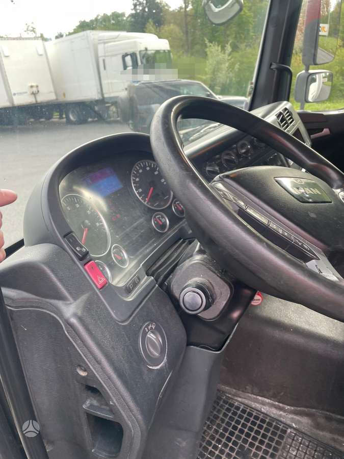 Renault T460, RETARDER, 6×2, шасси