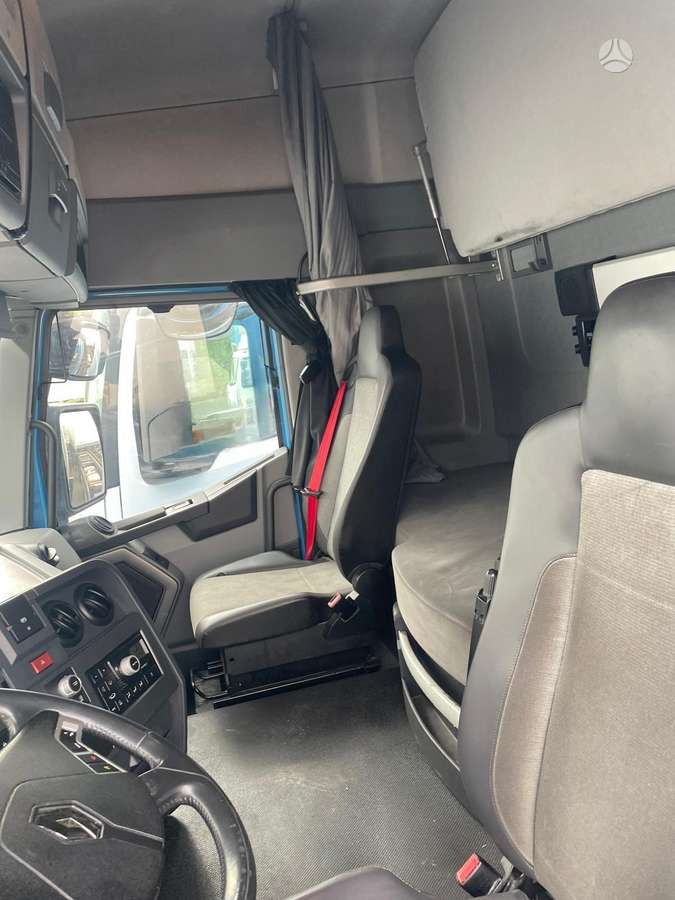 Renault T460, RETARDER, 6×2, cab-chassis trucks