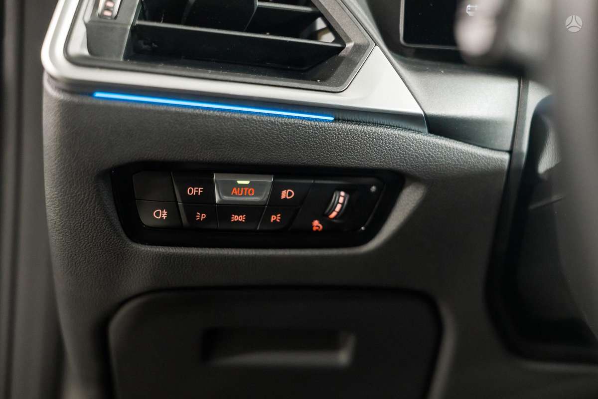 BMW i4, 84 kWh, hatchback