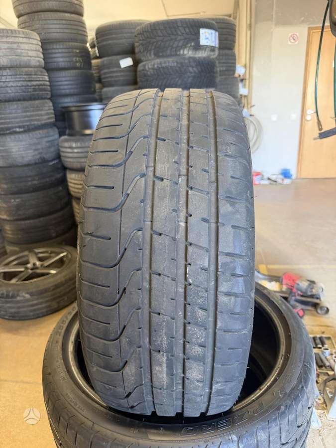 Pirelli P Zero, летние 275/35 R20