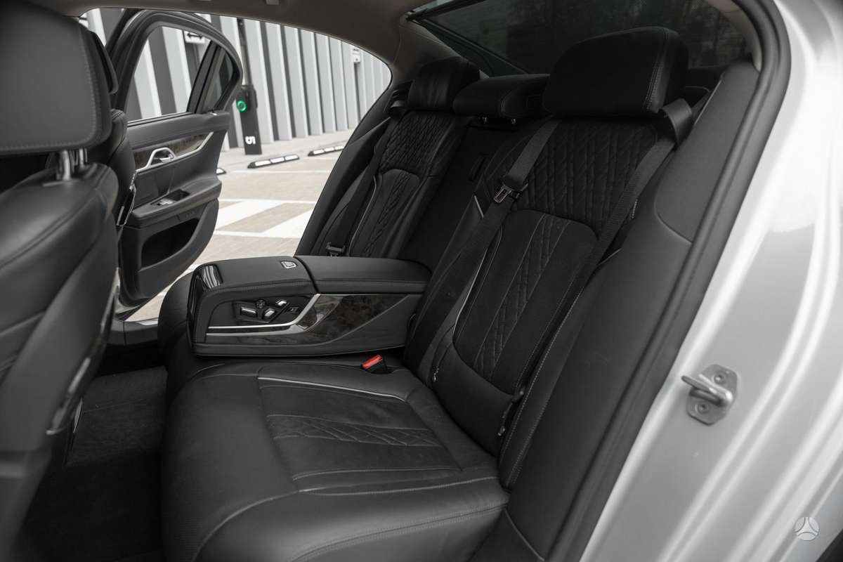 BMW 730, 3.0 l., Седан
