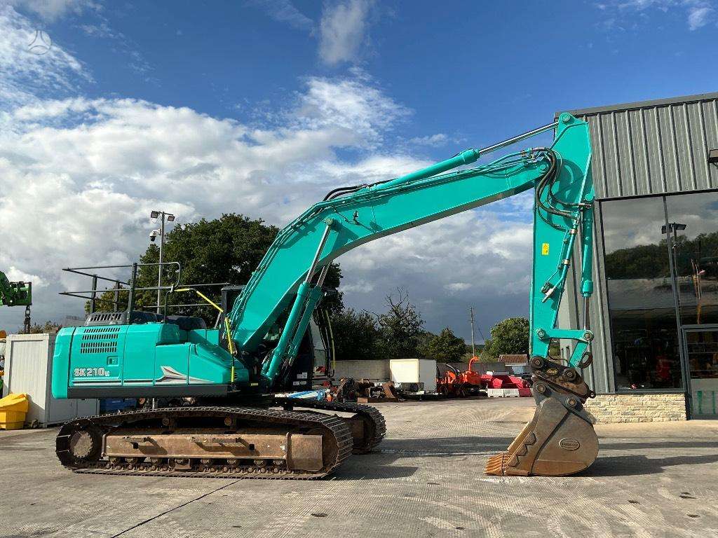 Kobelco SK 210 LC, ekskavatoriai