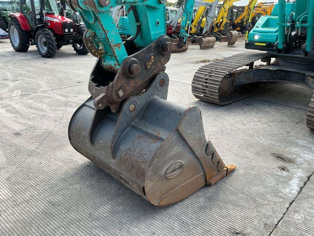 Kobelco SK 210 LC, ekskavatoriai