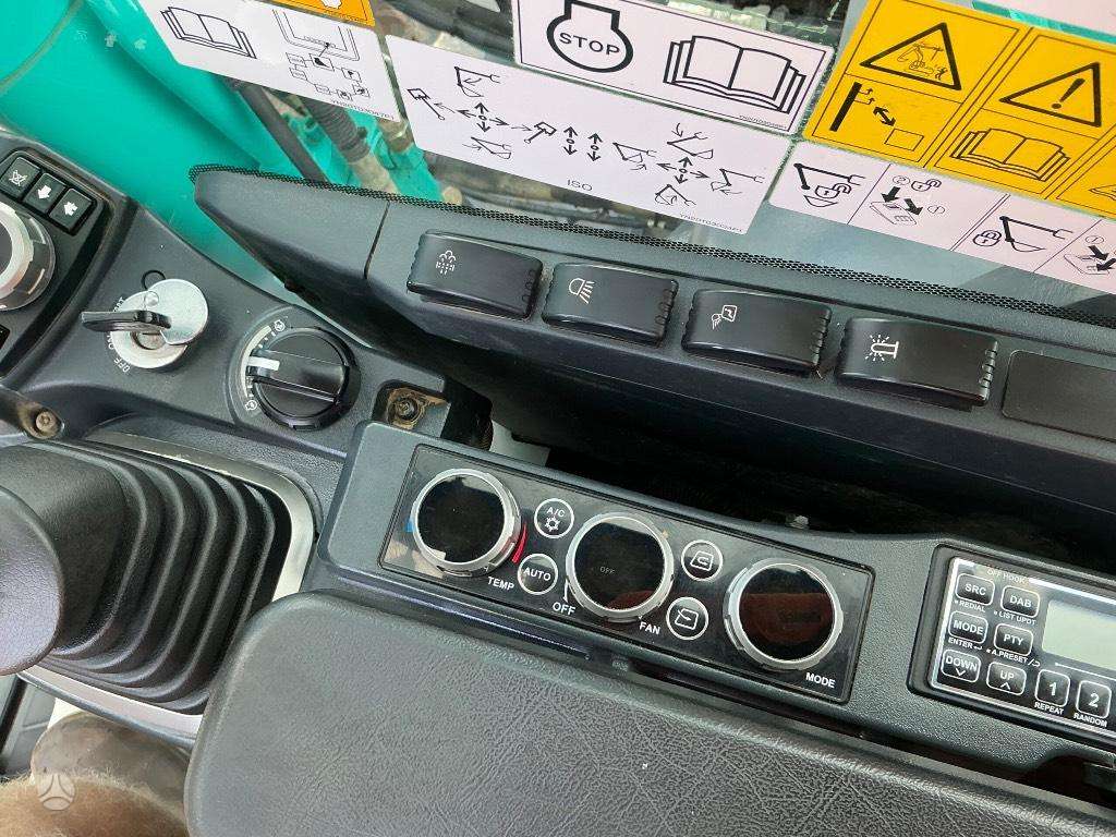 Kobelco SK 210 LC, ekskavatoriai