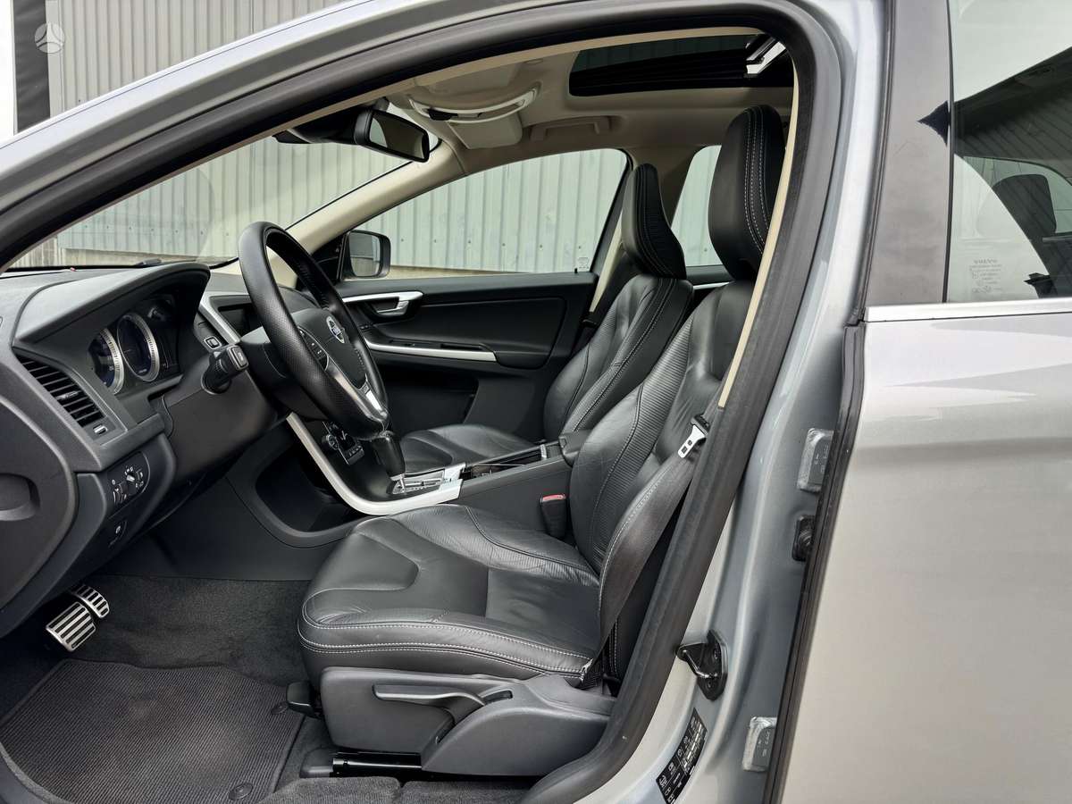 Volvo XC60 - 6