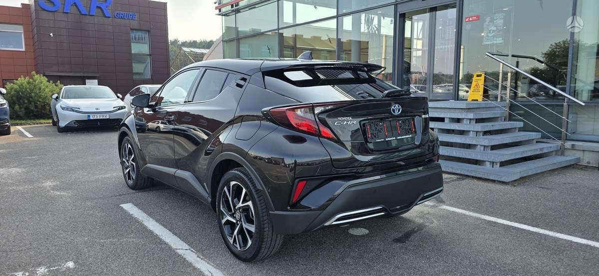 Toyota C-HR - 5