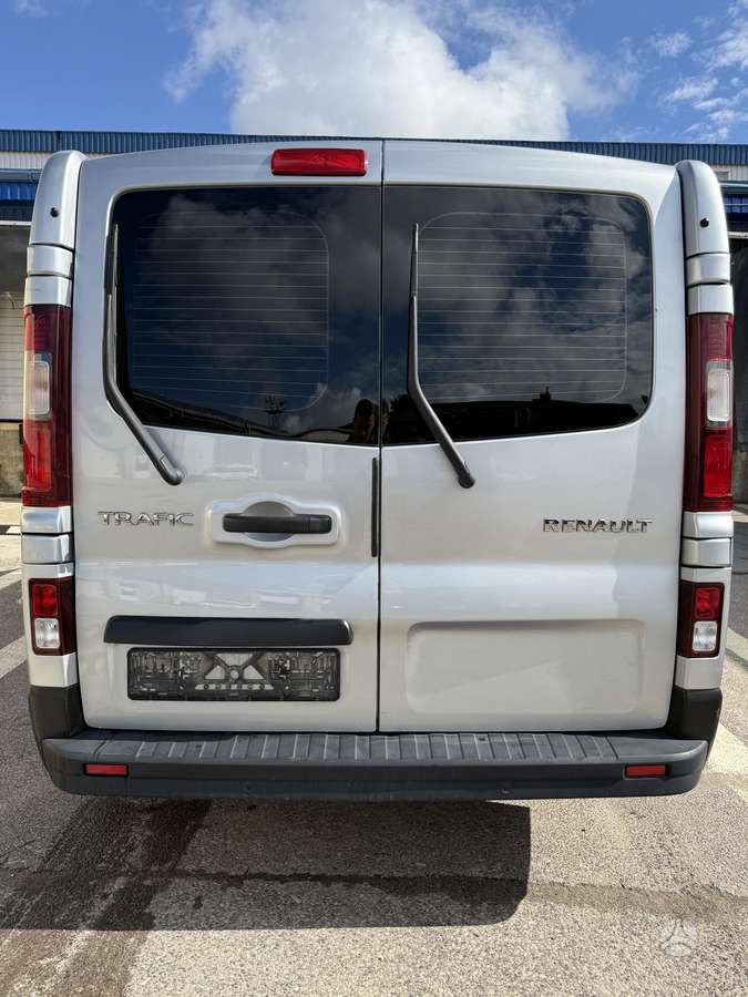 Renault Trafic - 8