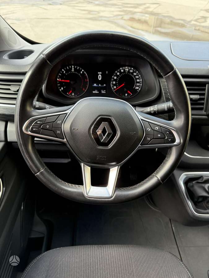 Renault Trafic - 10