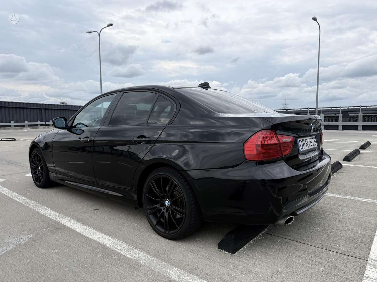 BMW 318, 2.0 l., Седан