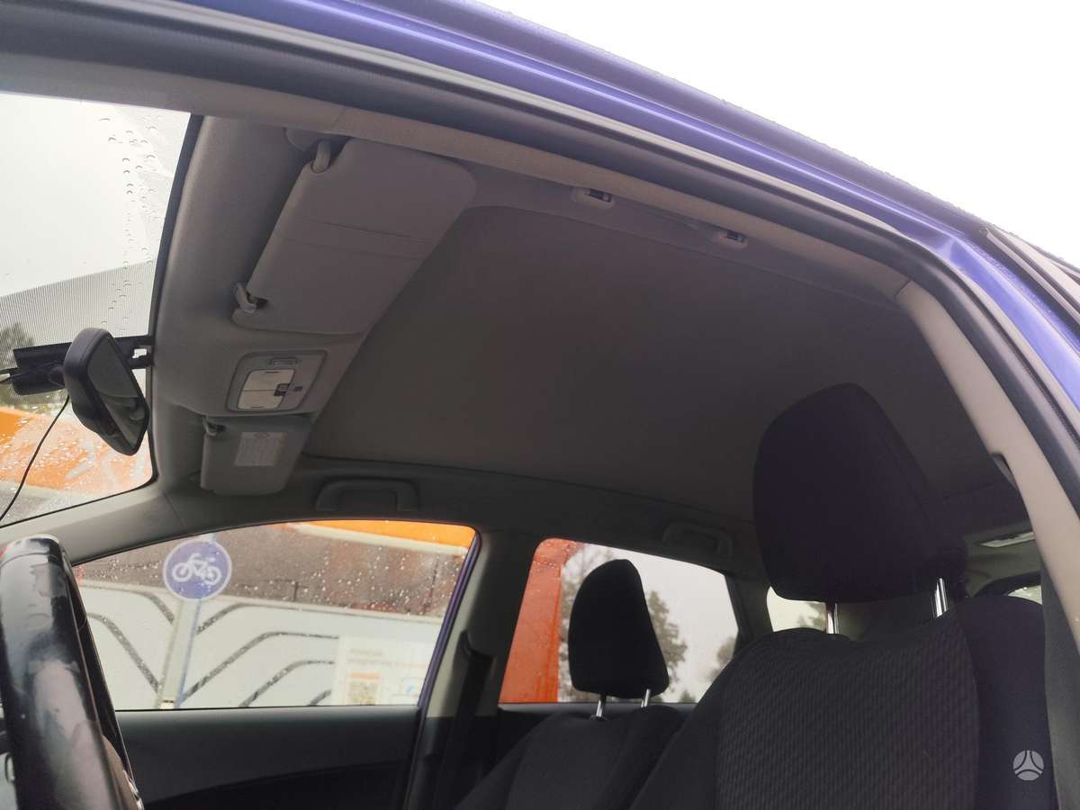 Toyota Verso-S - 8