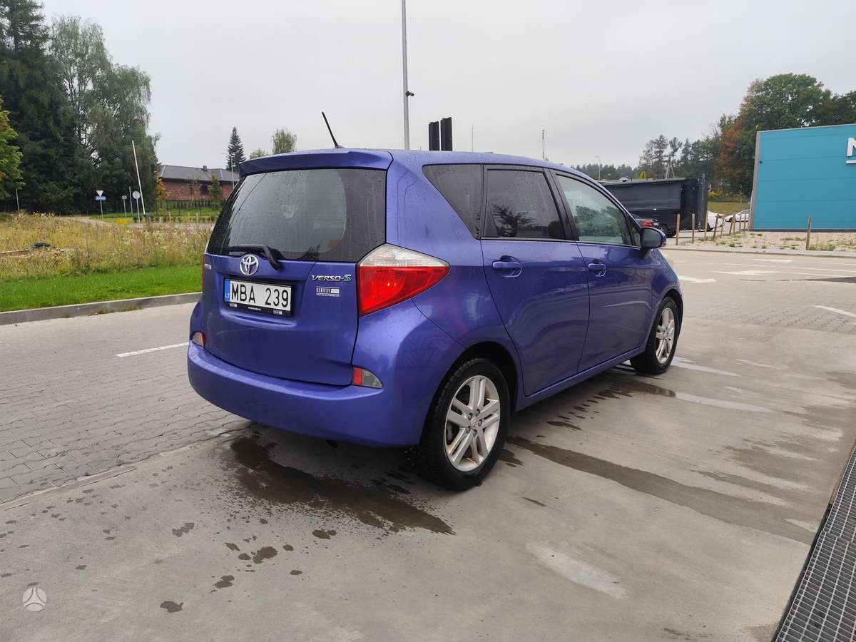 Toyota Verso-S - 4