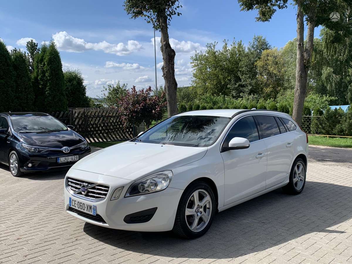 Volvo V60, 2.0 l., universalas