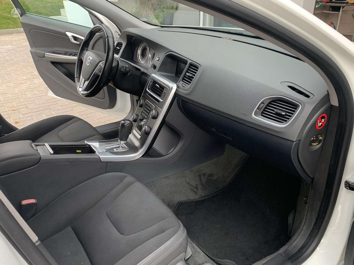 Volvo V60, 2.0 l., universalas