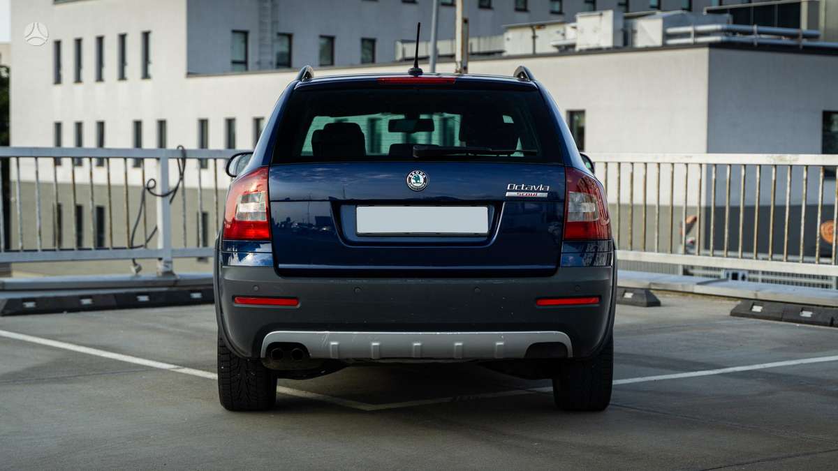 Škoda Octavia Scout - 4