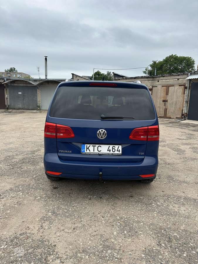 Volkswagen Touran - 6