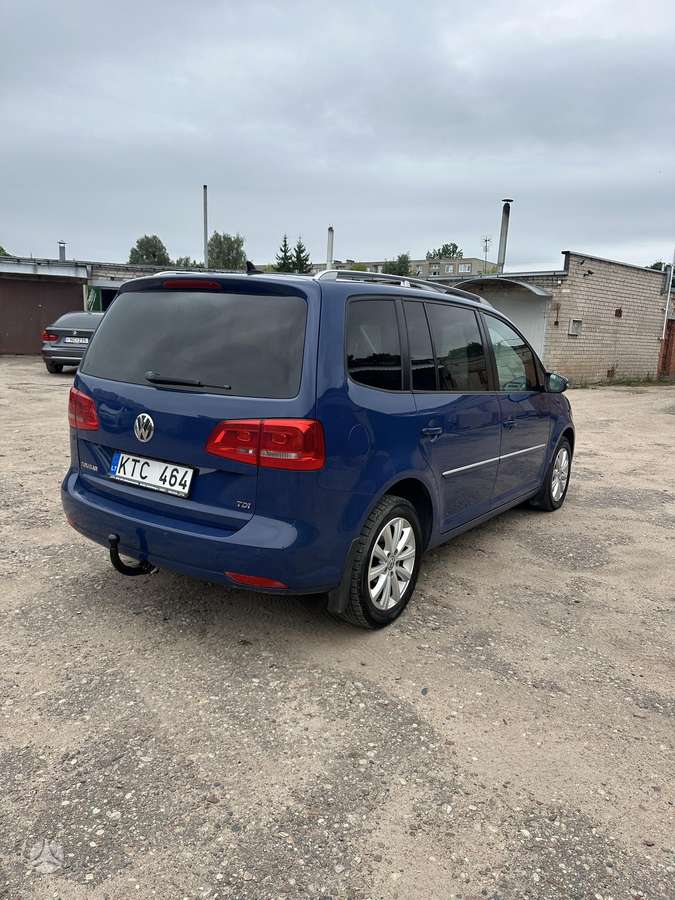Volkswagen Touran - 7