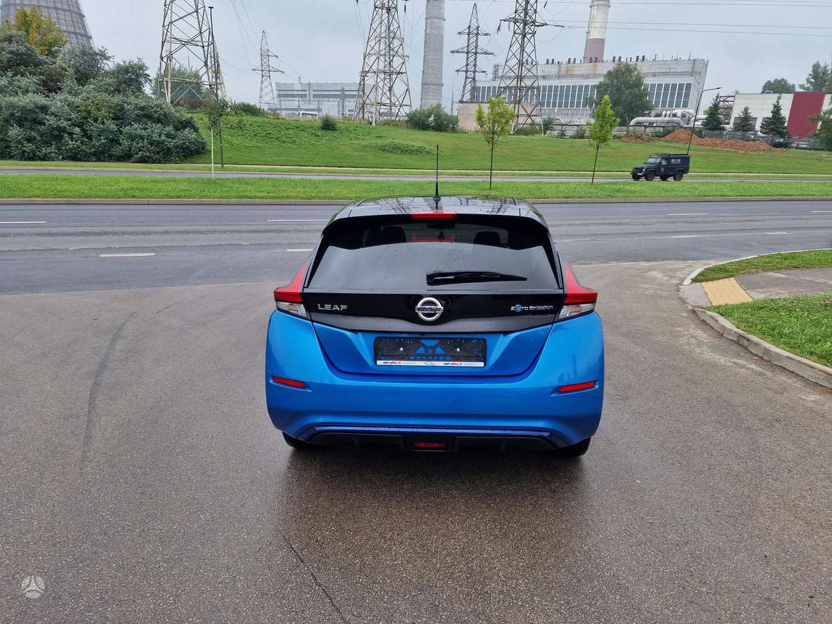 Nissan Leaf, 40 kWh, hatchback