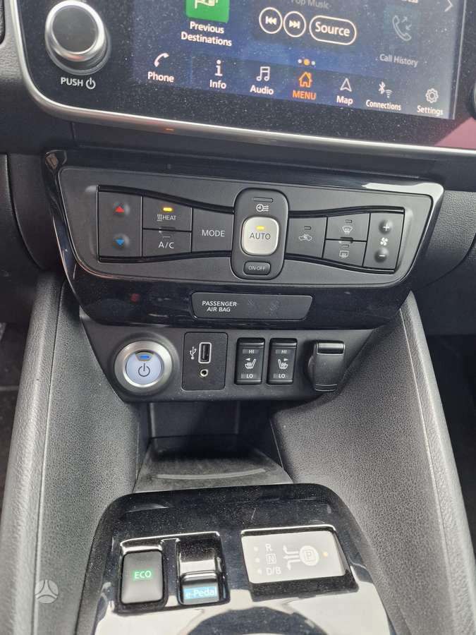 Nissan Leaf, 40 kWh, hatchback