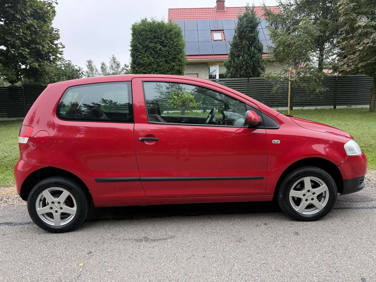 Volkswagen Fox - 3