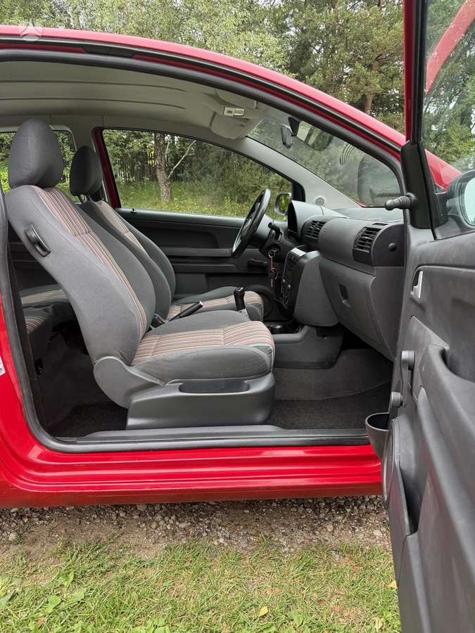 Volkswagen Fox - 12