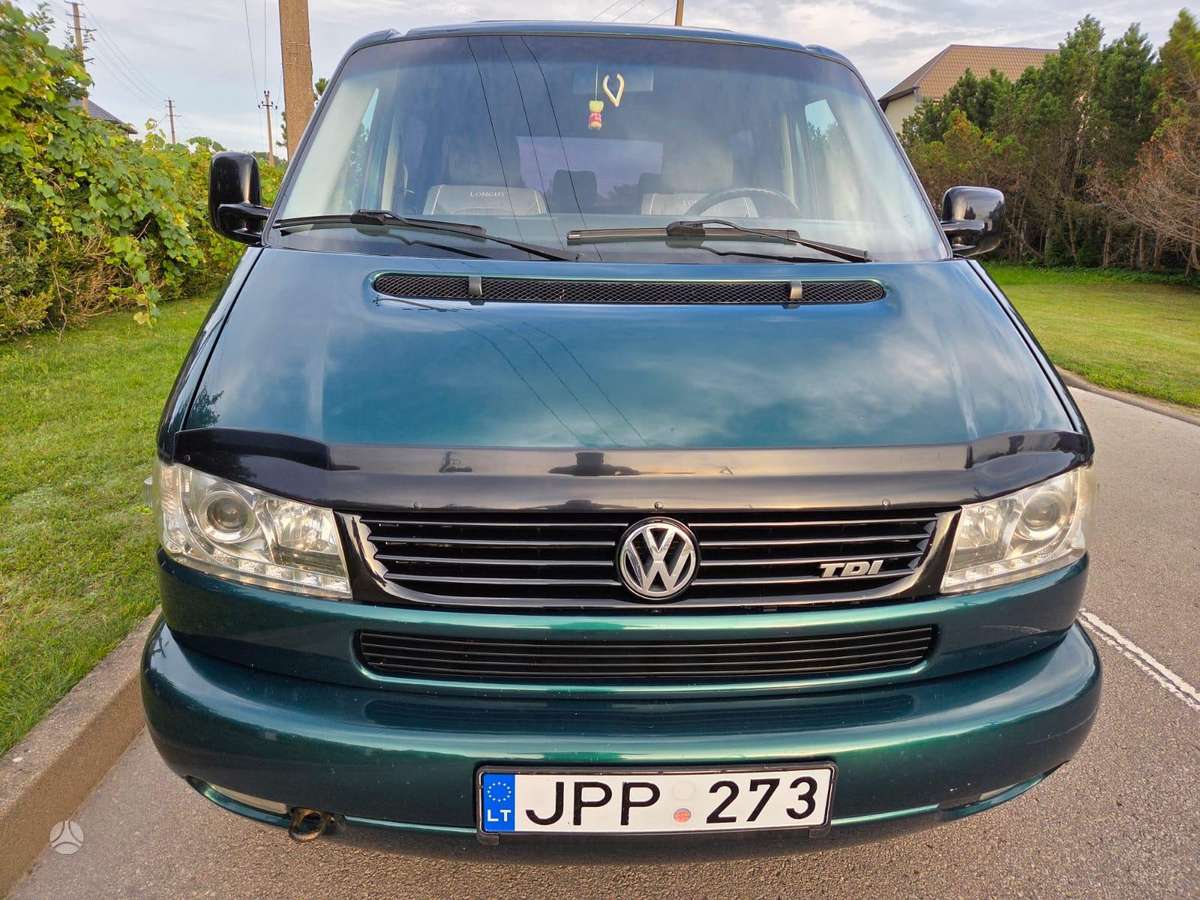 Volkswagen Multivan - 2