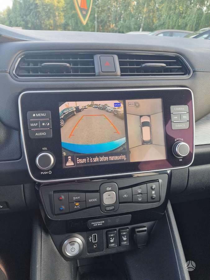 Nissan Leaf, 40 kWh, hatchback