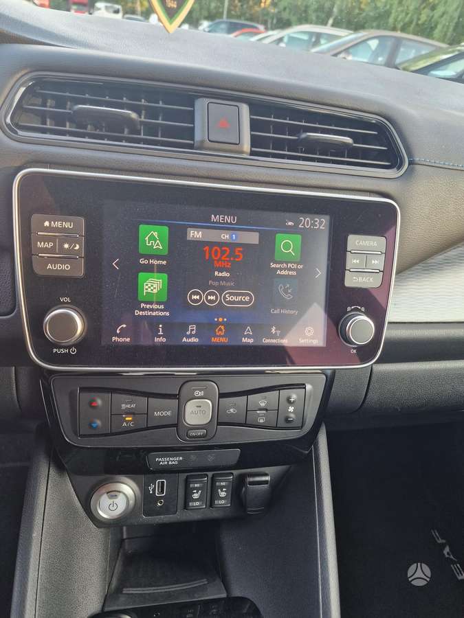 Nissan Leaf, 40 кВт·ч, Хэтчбек