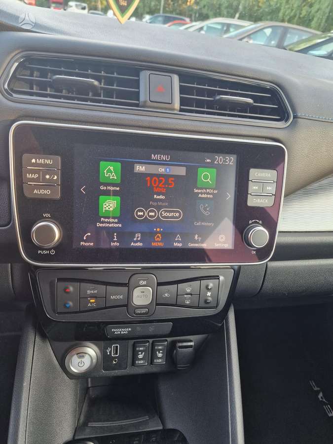 Nissan Leaf, 40 kWh, hatchback