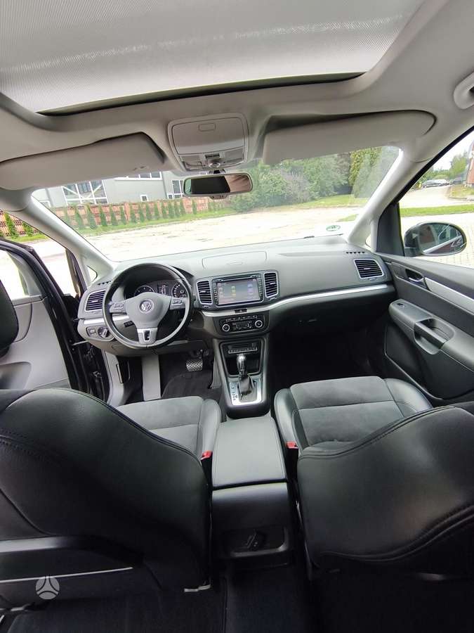 Volkswagen Sharan - 10