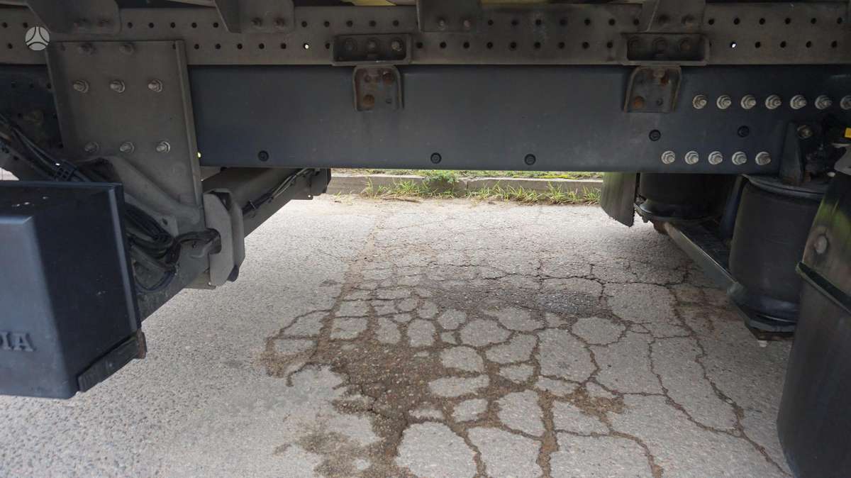 Renault D12 is Prancuzijos, box trucks / box vans