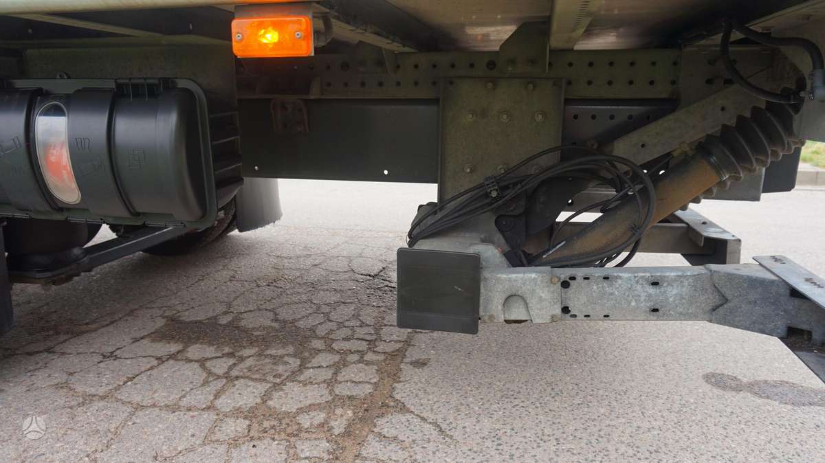 Renault D12 is Prancuzijos, box trucks / box vans