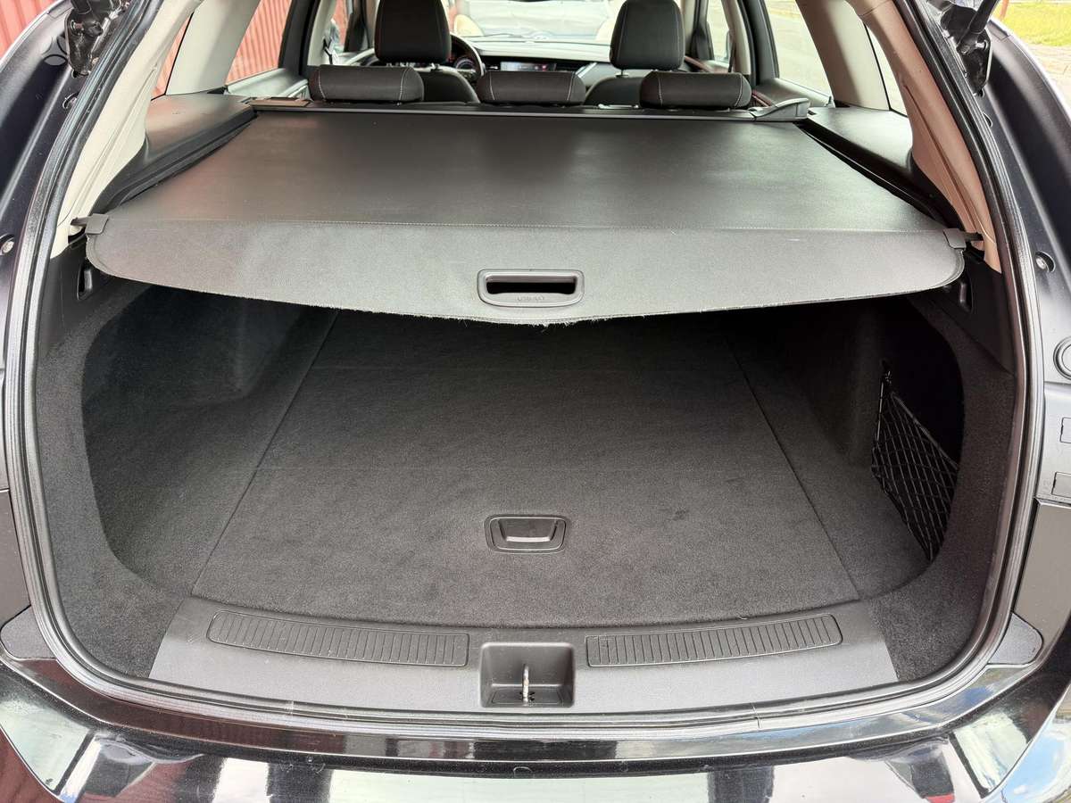 Opel Insignia, 1.6 l., Универсал