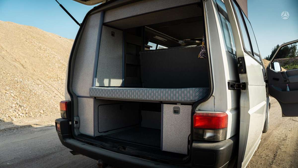 Volkswagen California - 11