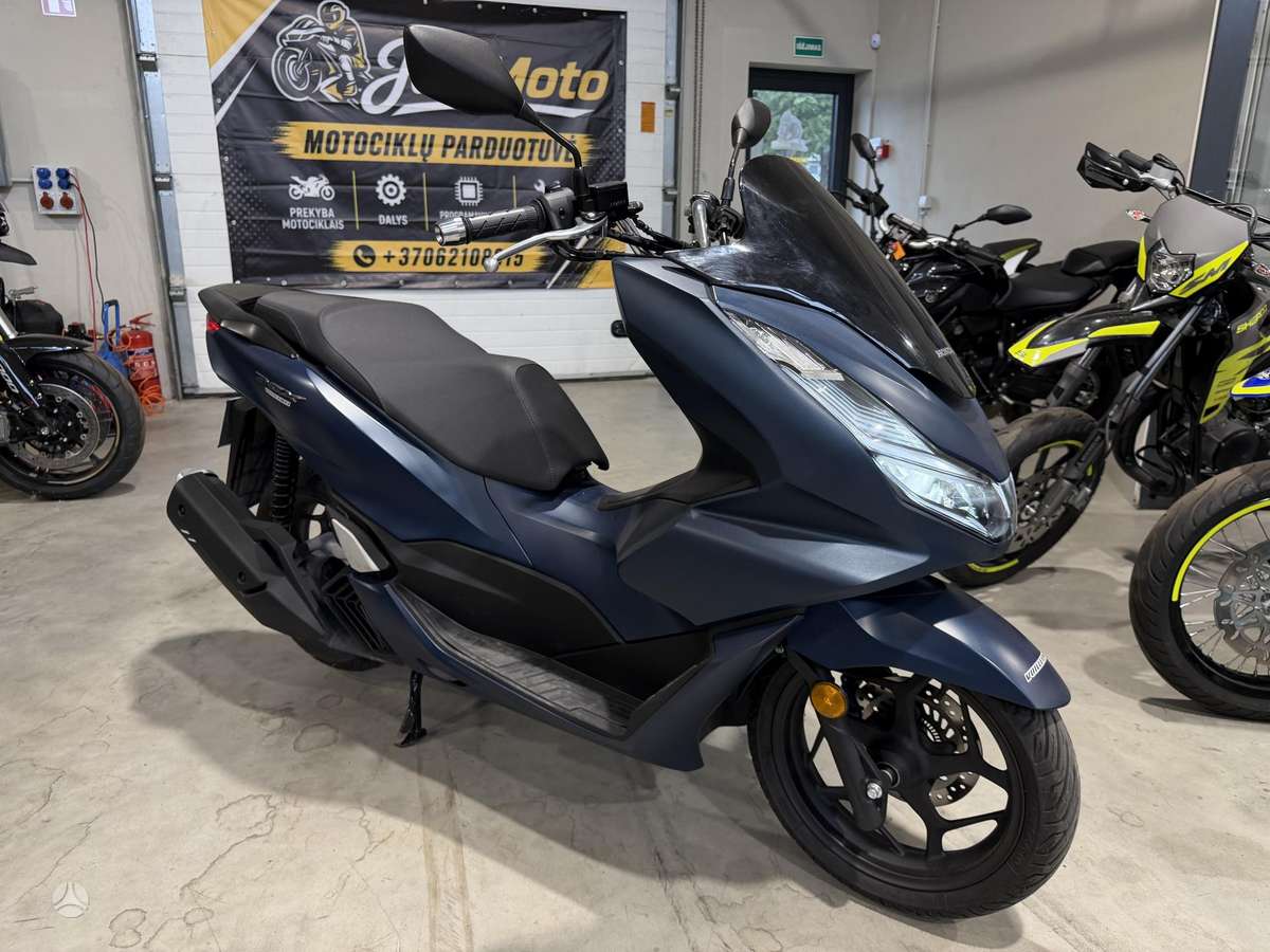 Honda PCX 125cc, scooters / mopeds