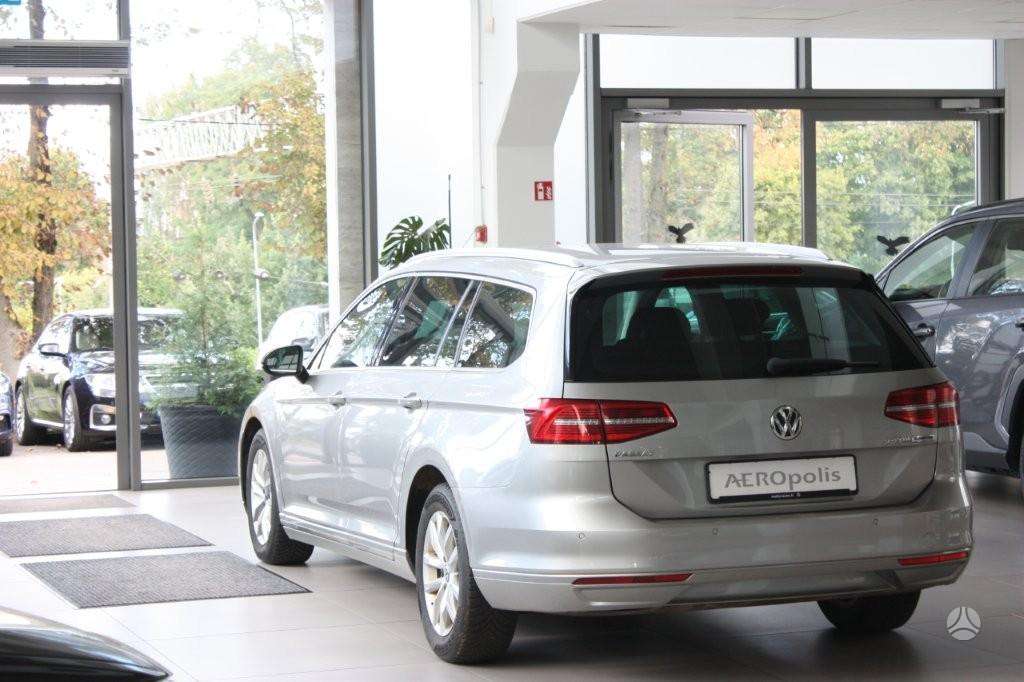 Volkswagen Passat - 2