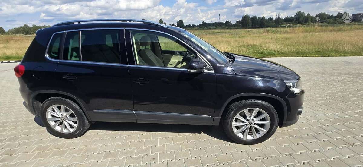 Volkswagen Tiguan - 9