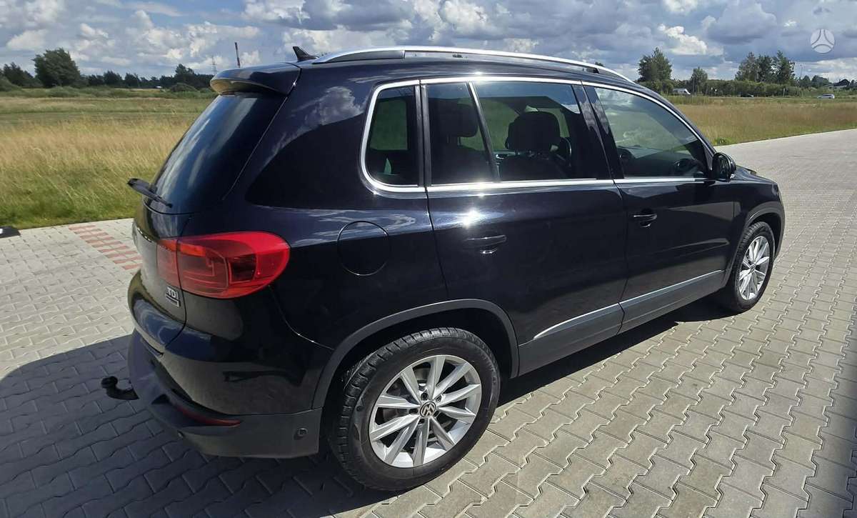 Volkswagen Tiguan - 10