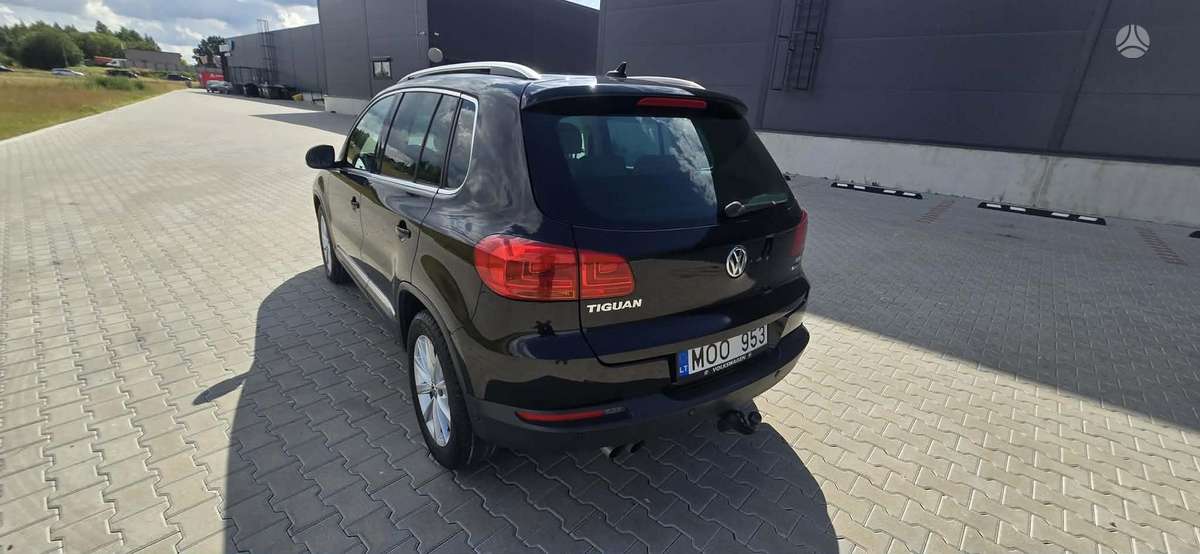 Volkswagen Tiguan - 12
