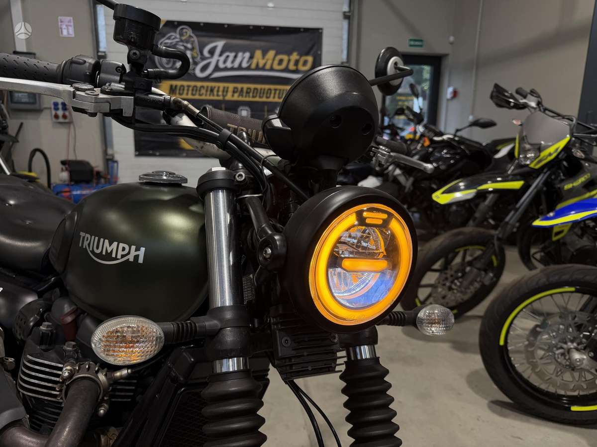 Triumph Scrambler 900cc, street / classic