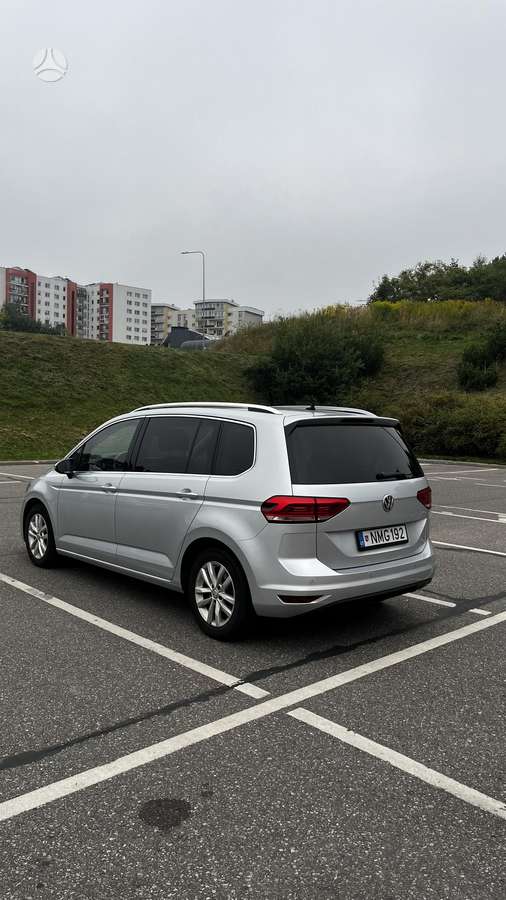 Volkswagen Touran - 6